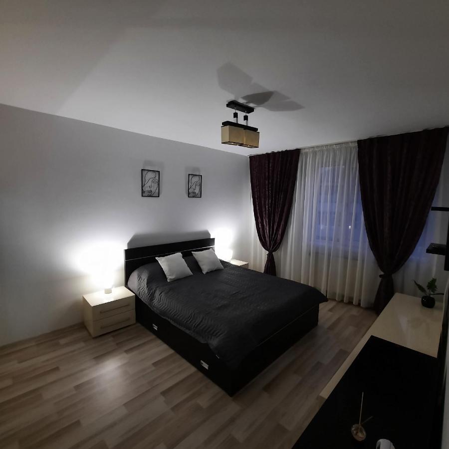 Apartament Kepa Din Piatra Neamţ Екстериор снимка